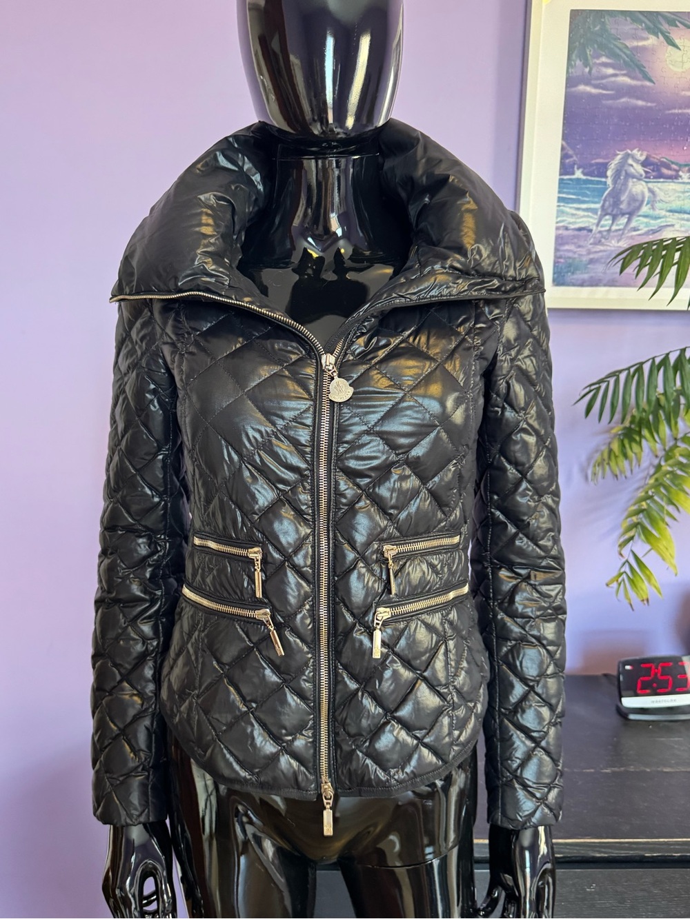 Moncler Black Quilted Diamond-Pattern Puffer Jacket with Gold Zips - Picture 8 of 16